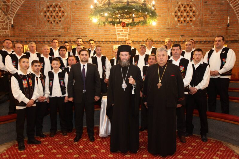 Colindători la Biserica Ortodoxă din Vălenii Șomcutei