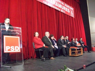 Conferinta PSD- spectacol pe scena Teatrului Municipal