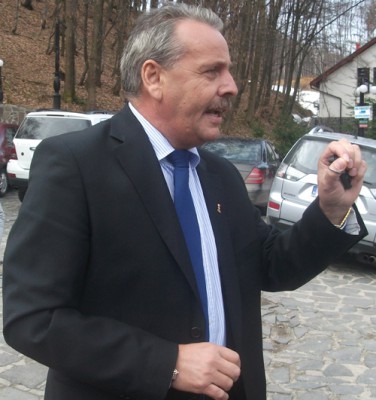 Cu respect si onoare, Mircea Man face o recomandare: Primarul de Baia Mare poate sa faca uz de carnetul de partid