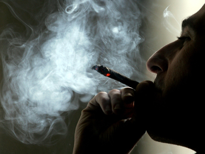 112 nu preia sesizări legate de fumatul în spaţii interzise