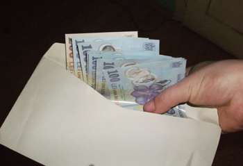 65% dintre români au salarii mai mici de 2.000 de lei net pe lună