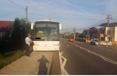 Autobuze trase pe dreapta de poliţişti