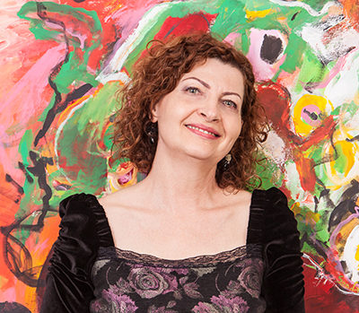 Pictoriţa Sanda Ciorna celebrează „O clipă unică, eternă”