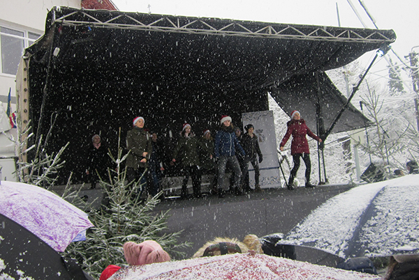 Colinde autentice la Festivalul „Obiceiuri de Crăciun” din Baia Sprie